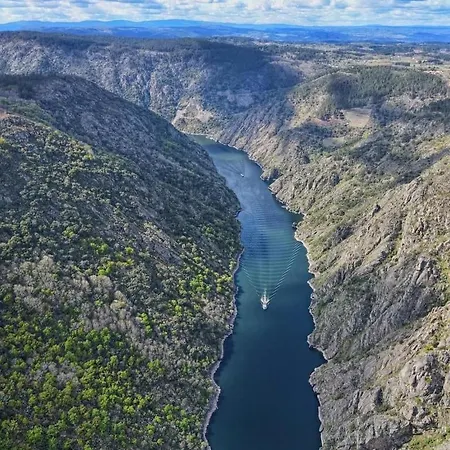 Konukevi O Fogar Do Monte 3*